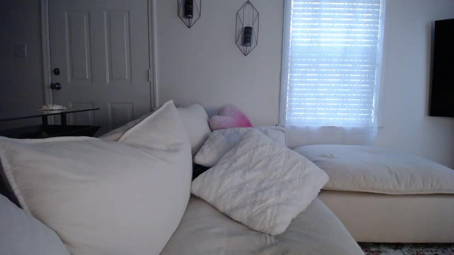 Gallery image thumbnail from MissSadieB's myfreecams stream on, 11/19/2024, 20:44 image 19 of 20