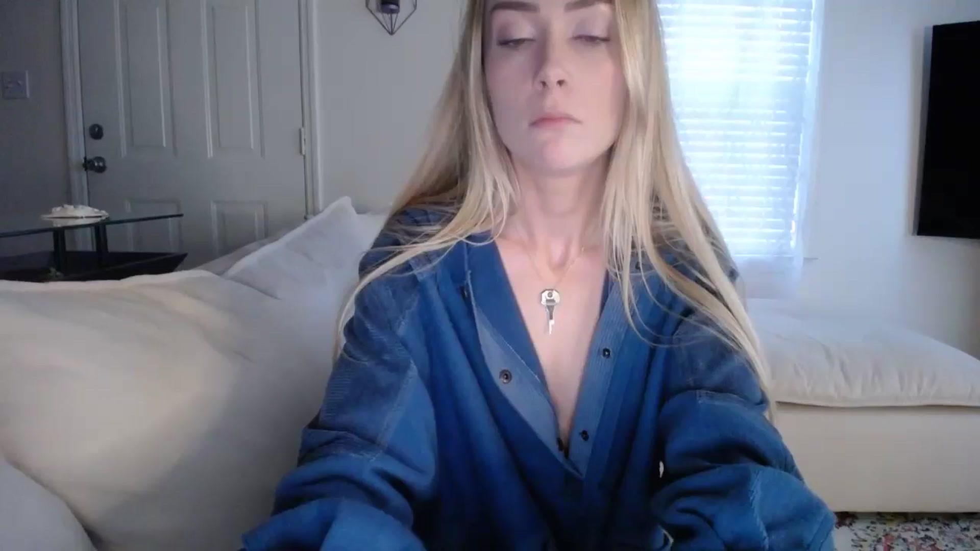 Gallery image thumbnail from MissSadieB's myfreecams stream on, 11/19/2024, 20:44 image 3 of 20