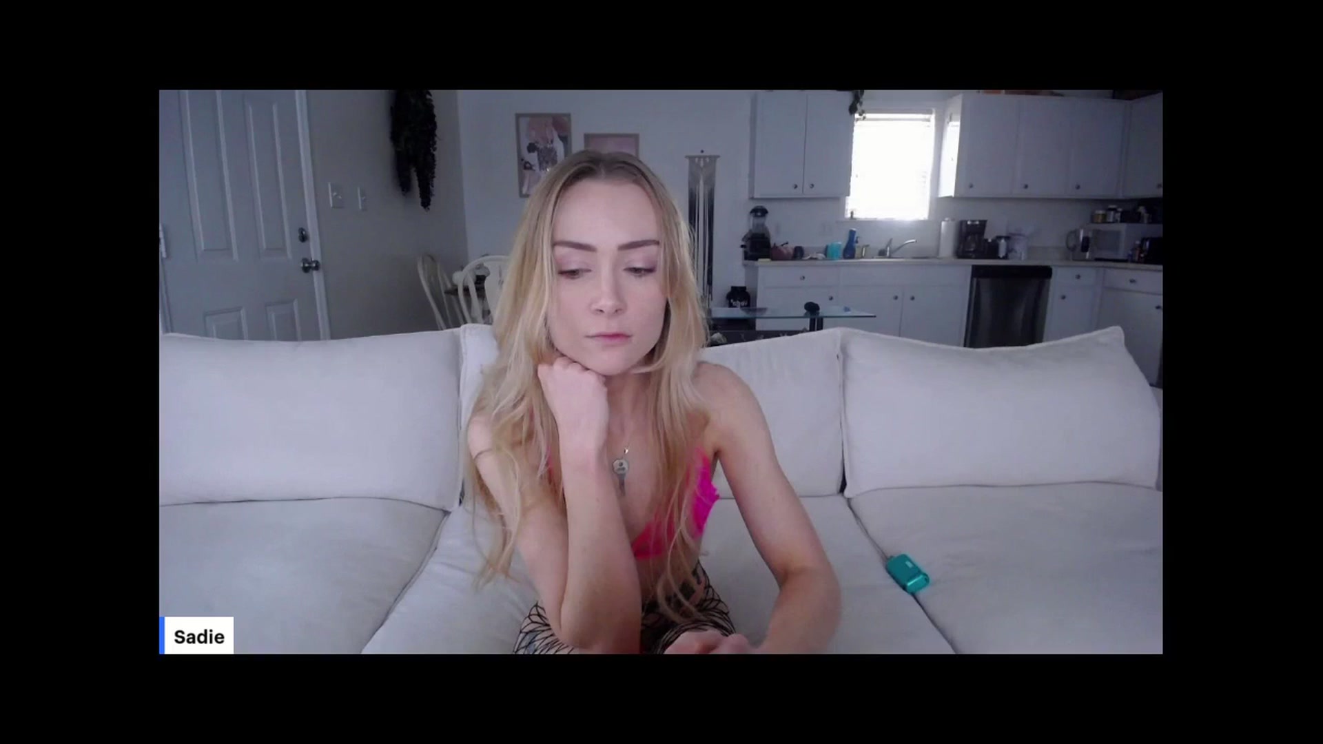 Gallery image thumbnail from MissSadieB's myfreecams stream on, 11/22/2024, 20:02 image 3 of 20