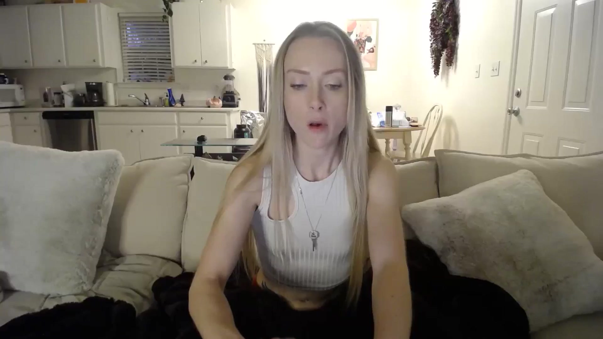 Gallery image thumbnail from MissSadieB's myfreecams stream on, 12/02/2024, 22:44 image 19 of 20