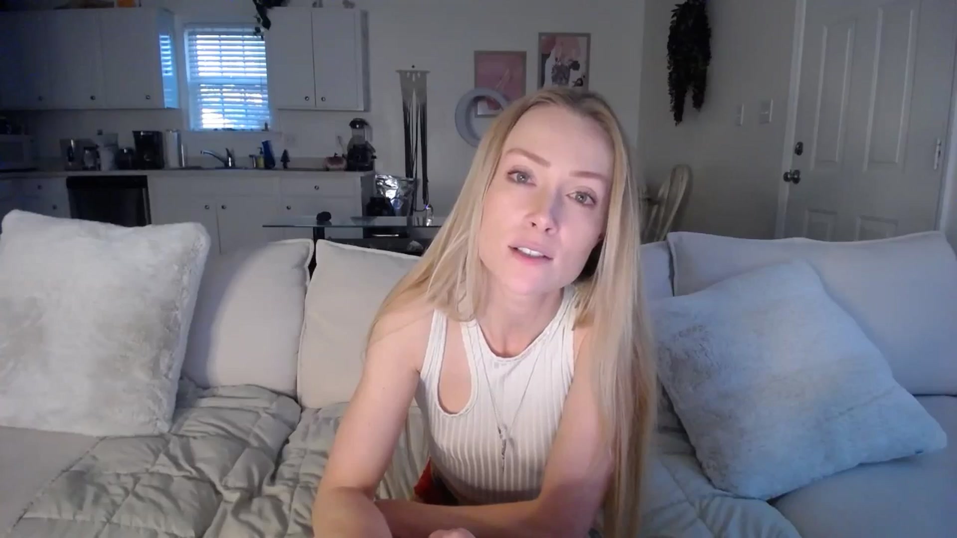 Gallery image thumbnail from MissSadieB's myfreecams stream on, 12/02/2024, 22:44 image 9 of 20