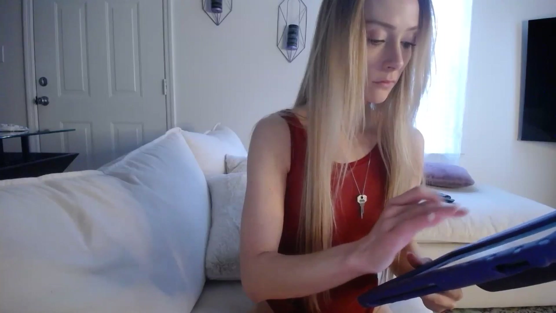 Gallery image thumbnail from MissSadieB's myfreecams stream on, 12/05/2024, 21:42 image 6 of 20