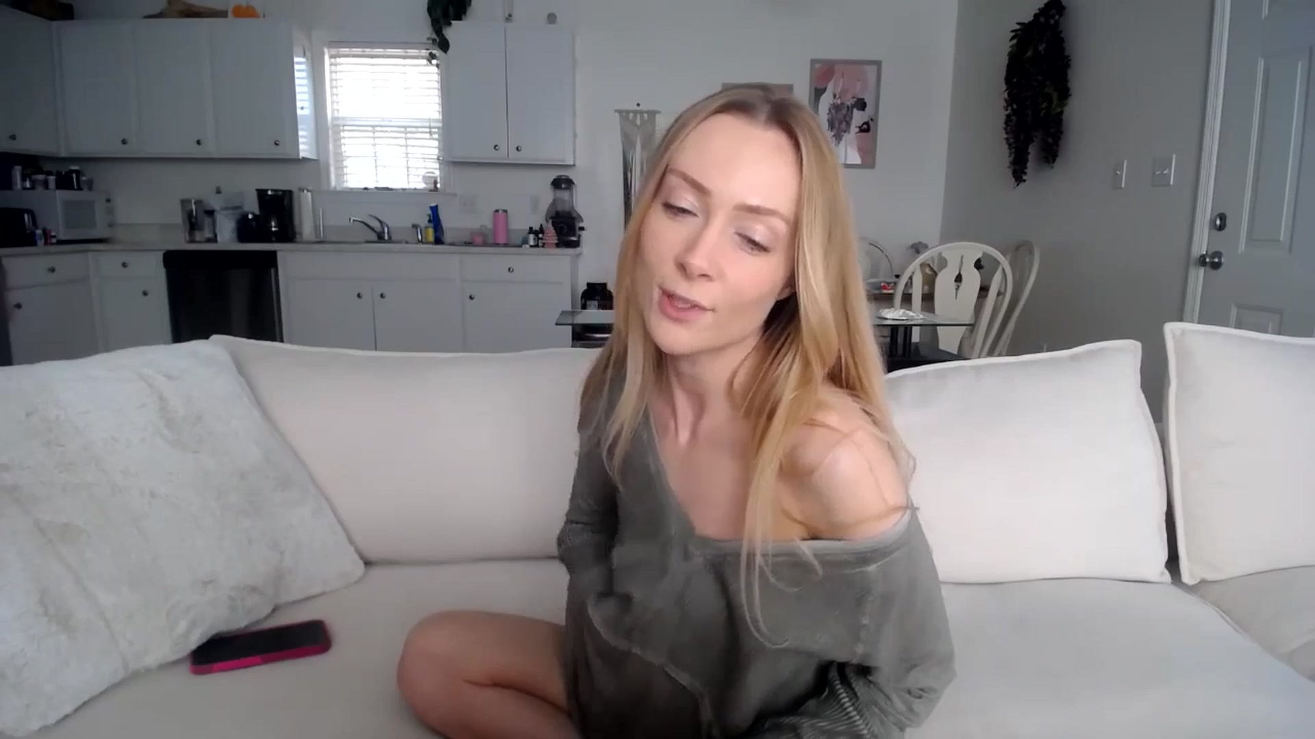 Gallery image thumbnail from MissSadieB's myfreecams stream on, 12/06/2024, 17:08 image 17 of 20