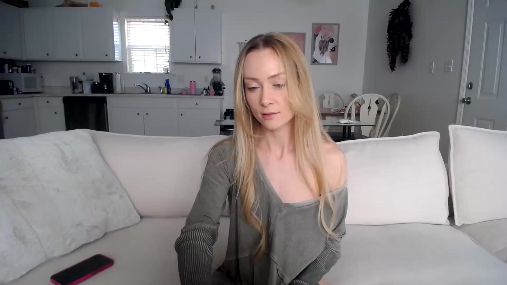 Gallery image thumbnail from MissSadieB's myfreecams stream on, 12/06/2024, 17:08 image 10 of 20