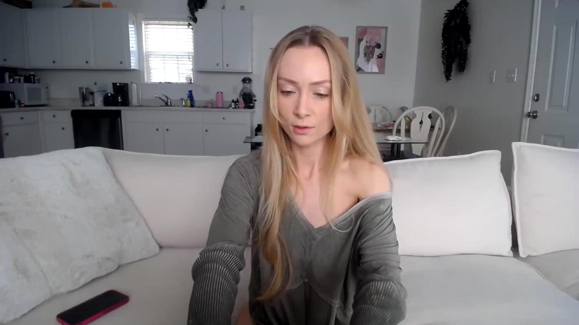 Gallery image thumbnail from MissSadieB's myfreecams stream on, 12/06/2024, 17:08 image 6 of 20