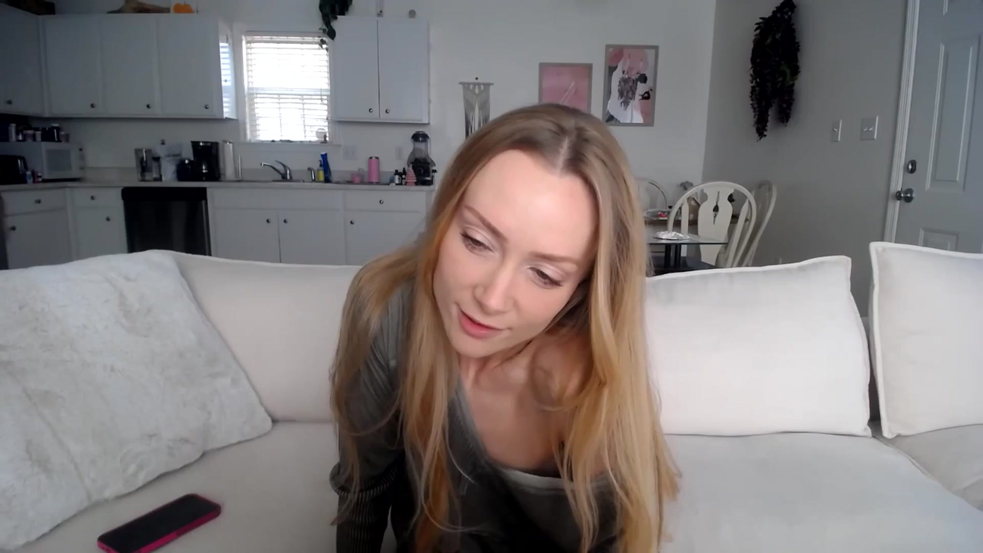 Gallery image thumbnail from MissSadieB's myfreecams stream on, 12/06/2024, 17:08 image 7 of 20