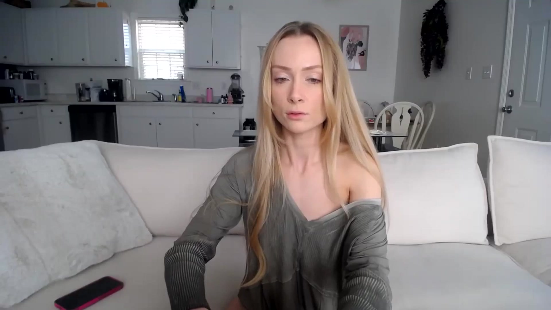Gallery image thumbnail from MissSadieB's myfreecams stream on, 12/06/2024, 17:08 image 8 of 20