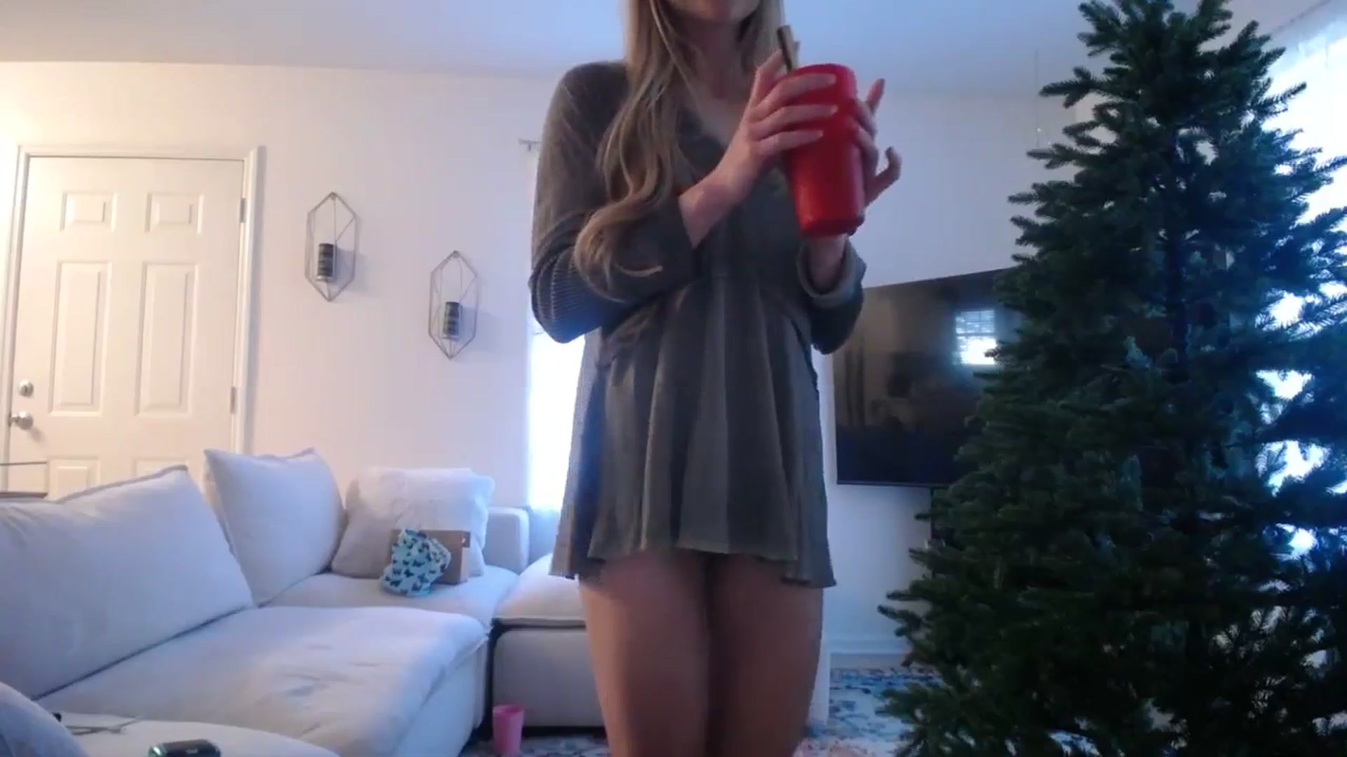Gallery image thumbnail from MissSadieB's myfreecams stream on, 12/06/2024, 22:12 image 2 of 20