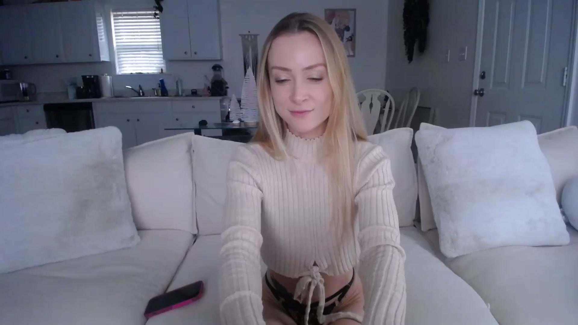 Gallery image thumbnail from MissSadieB's myfreecams stream on, 12/09/2024, 19:24 image 14 of 20