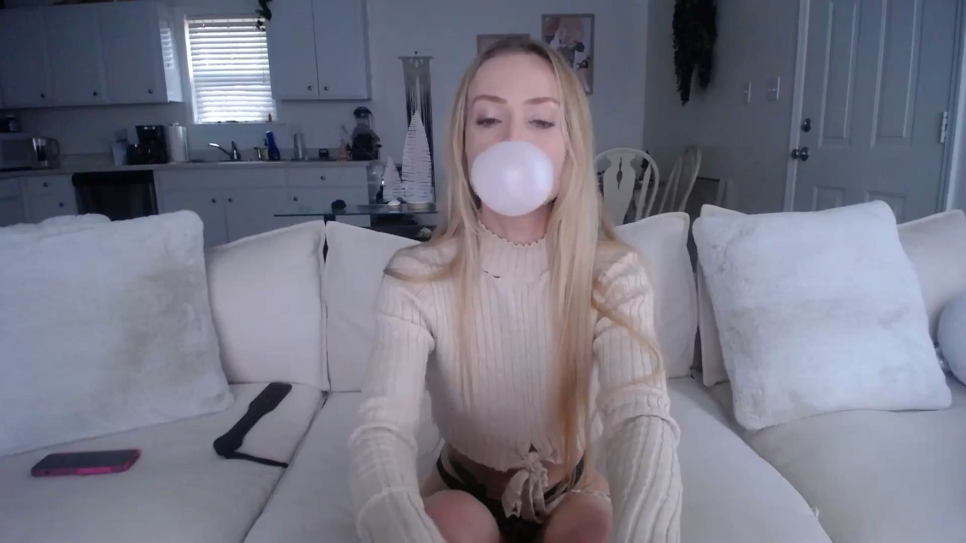 Gallery image thumbnail from MissSadieB's myfreecams stream on, 12/09/2024, 19:24 image 18 of 20