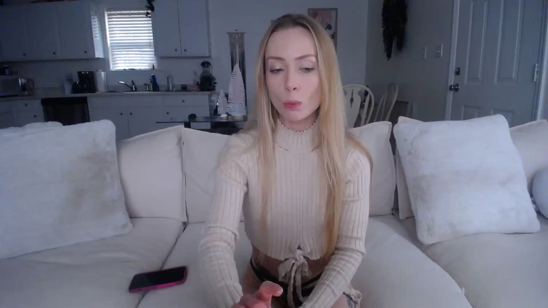 Gallery image thumbnail from MissSadieB's myfreecams stream on, 12/09/2024, 19:24 image 3 of 20