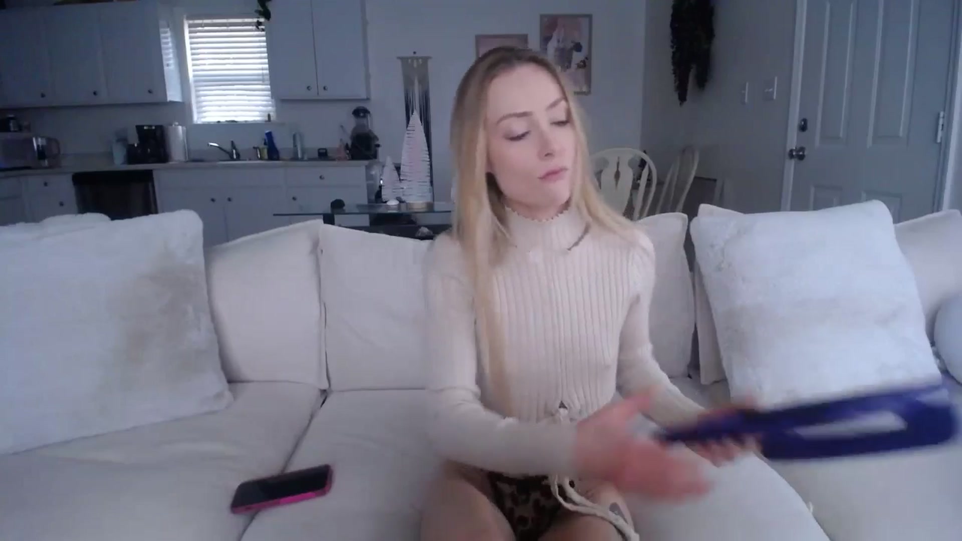 Gallery image thumbnail from MissSadieB's myfreecams stream on, 12/09/2024, 19:24 image 8 of 20