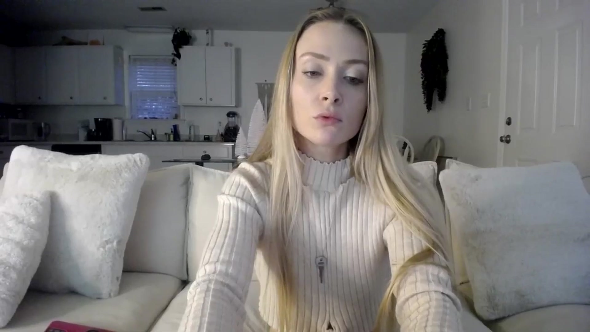 Gallery image thumbnail from MissSadieB's myfreecams stream on, 12/09/2024, 22:08 image 15 of 20