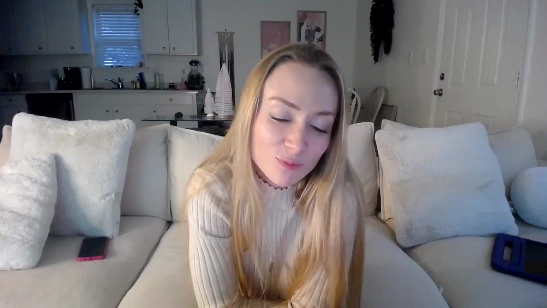 Gallery image thumbnail from MissSadieB's myfreecams stream on, 12/09/2024, 22:08 image 10 of 20