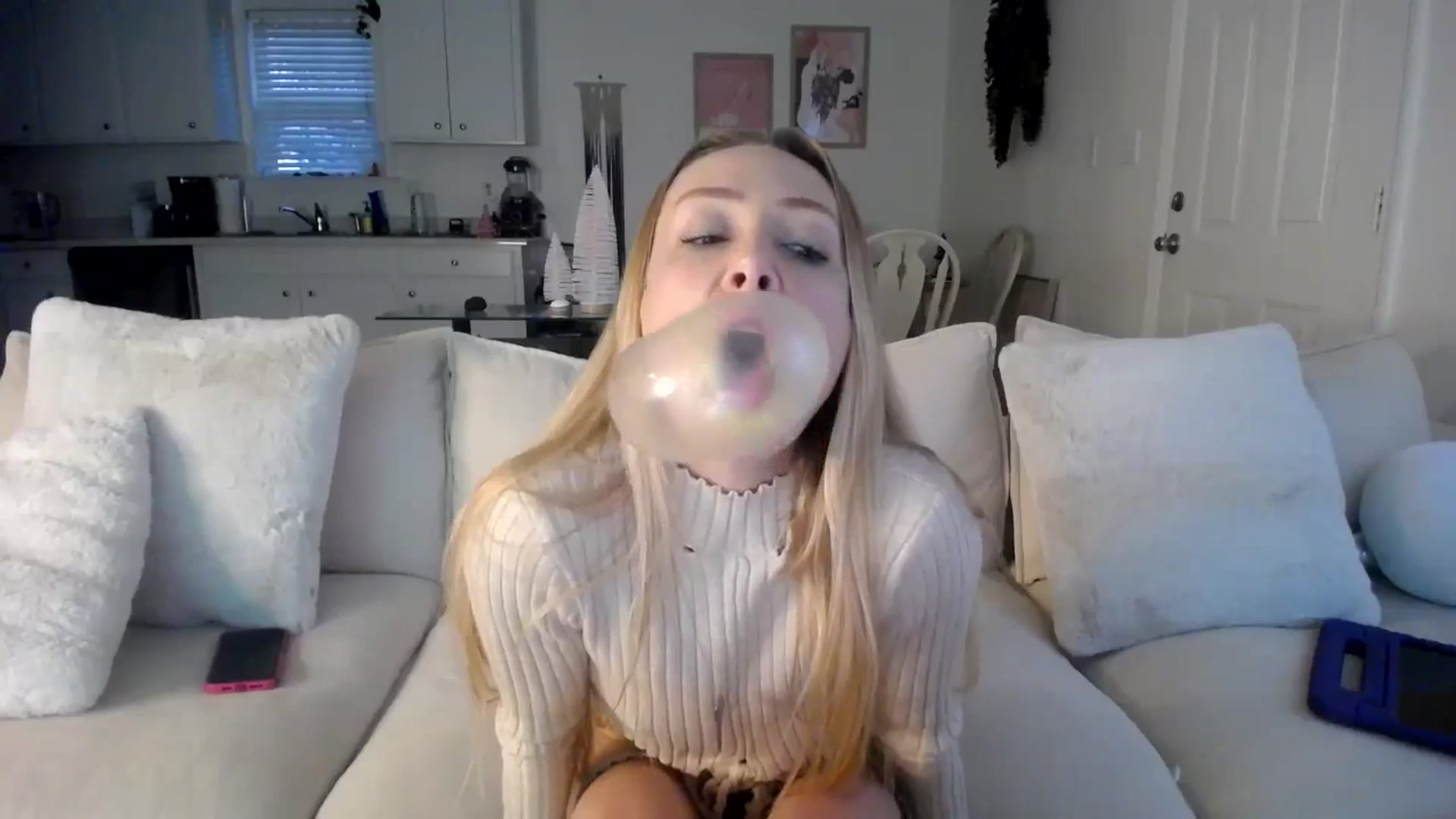 Gallery image thumbnail from MissSadieB's myfreecams stream on, 12/09/2024, 22:08 image 8 of 20