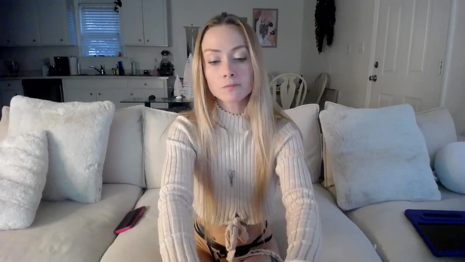 Gallery image thumbnail from MissSadieB's myfreecams stream on, 12/09/2024, 22:08 image 3 of 20