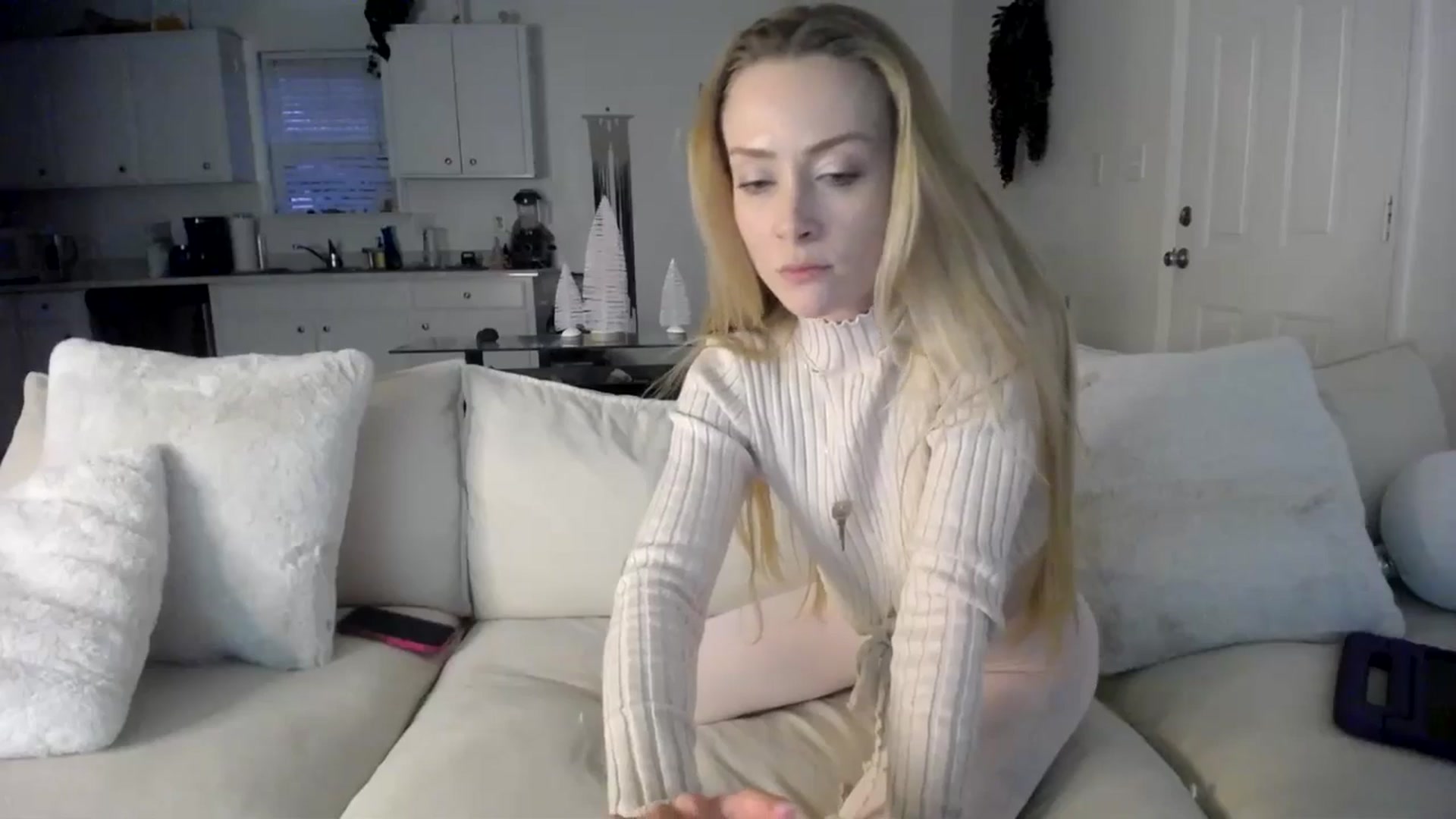 Gallery image thumbnail from MissSadieB's myfreecams stream on, 12/09/2024, 22:08 image 19 of 20