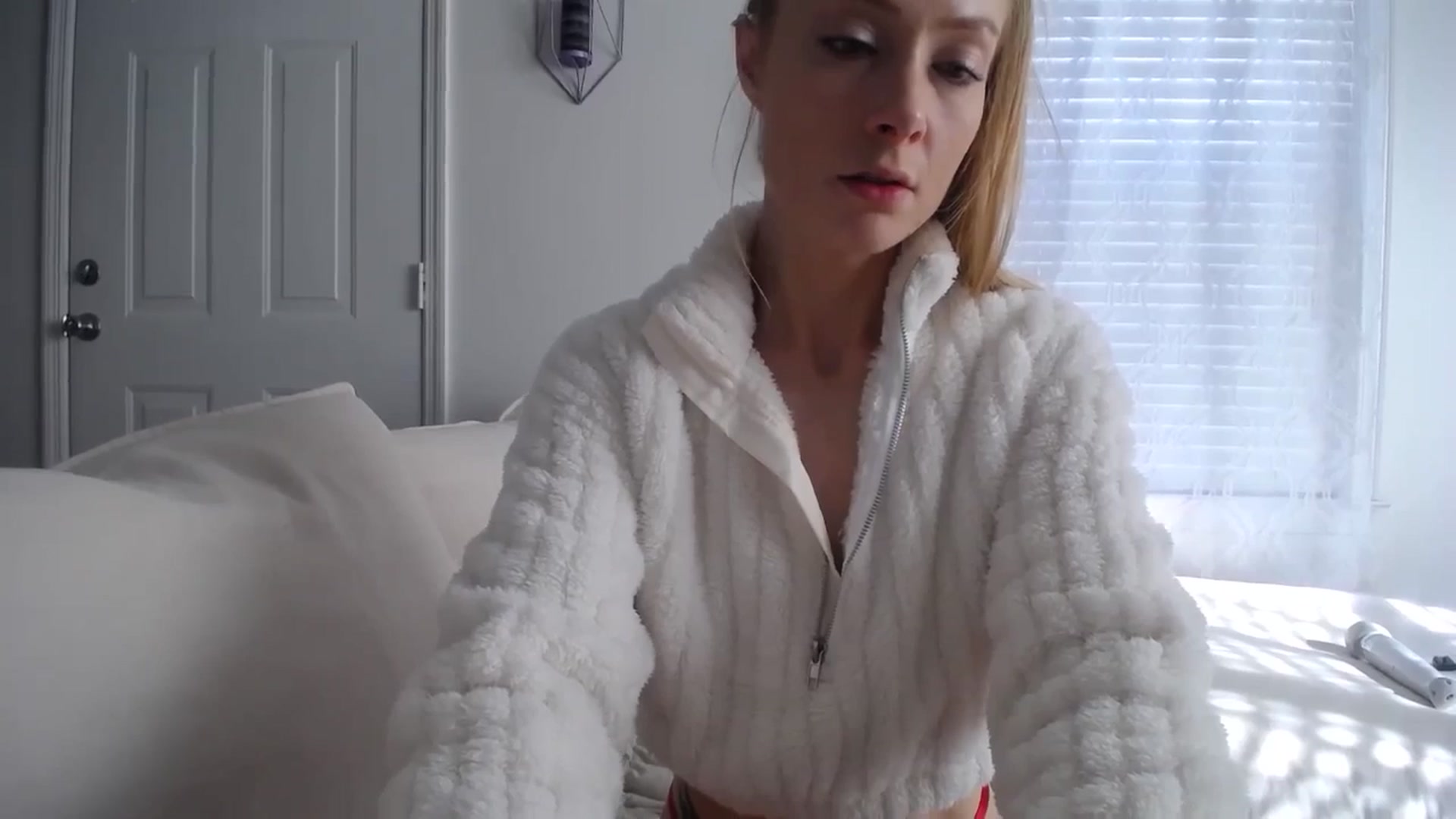 Gallery image thumbnail from MissSadieB's myfreecams stream on, 12/24/2024, 16:57 image 17 of 20