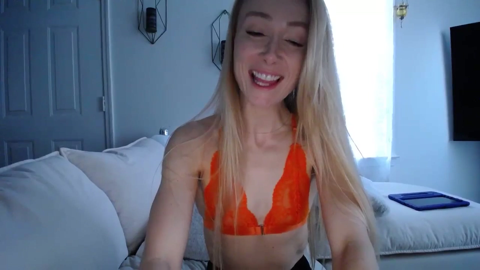 Gallery image thumbnail from MissSadieB's myfreecams stream on, 12/30/2024, 20:33 image 8 of 20
