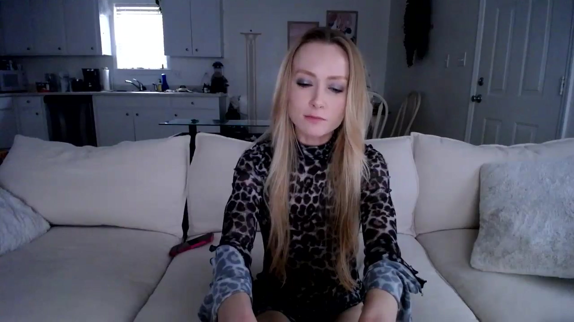 Gallery image thumbnail from MissSadieB's myfreecams stream on, 01/06/2025, 21:43 image 17 of 20