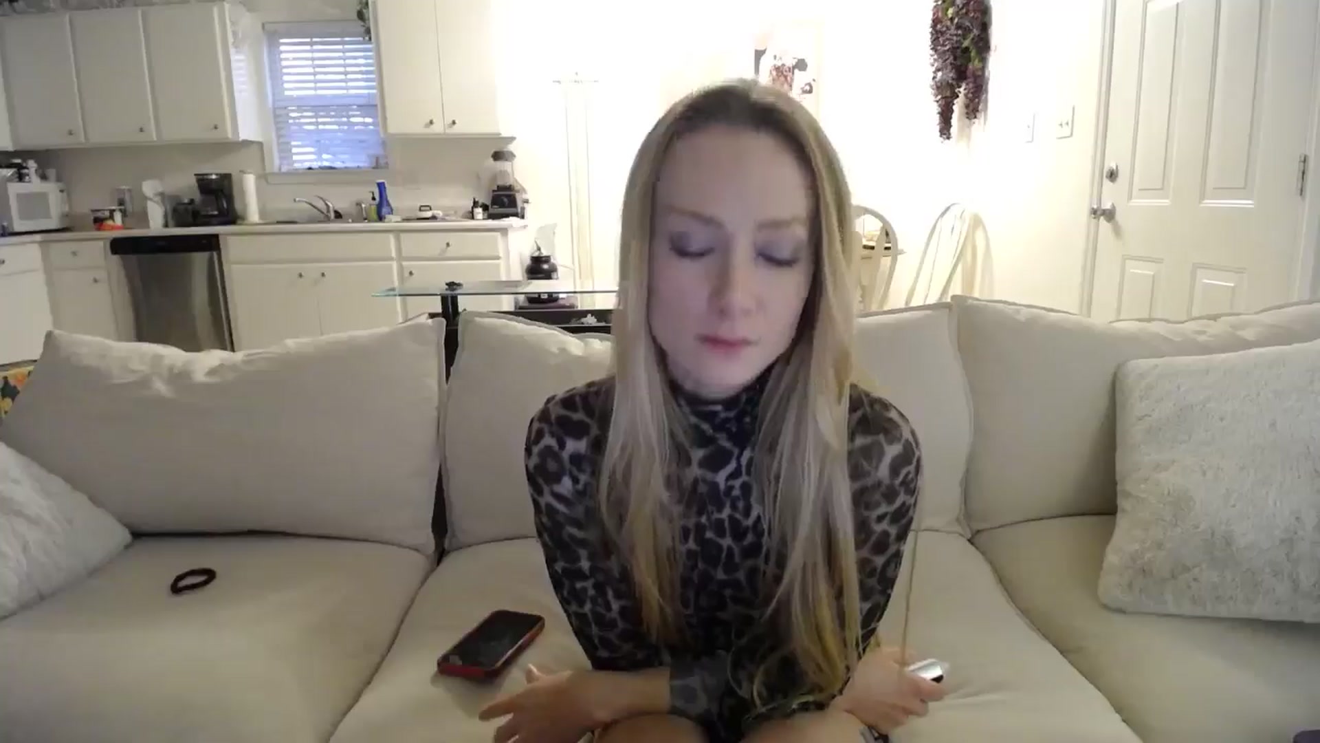Gallery image thumbnail from MissSadieB's myfreecams stream on, 01/06/2025, 22:30 image 8 of 20