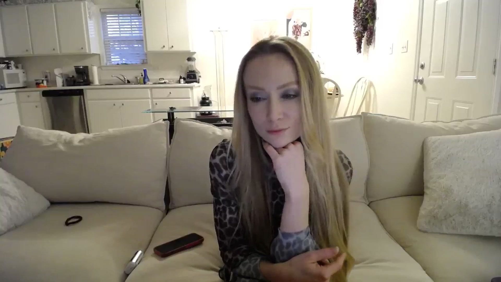 Gallery image thumbnail from MissSadieB's myfreecams stream on, 01/06/2025, 22:30 image 17 of 20