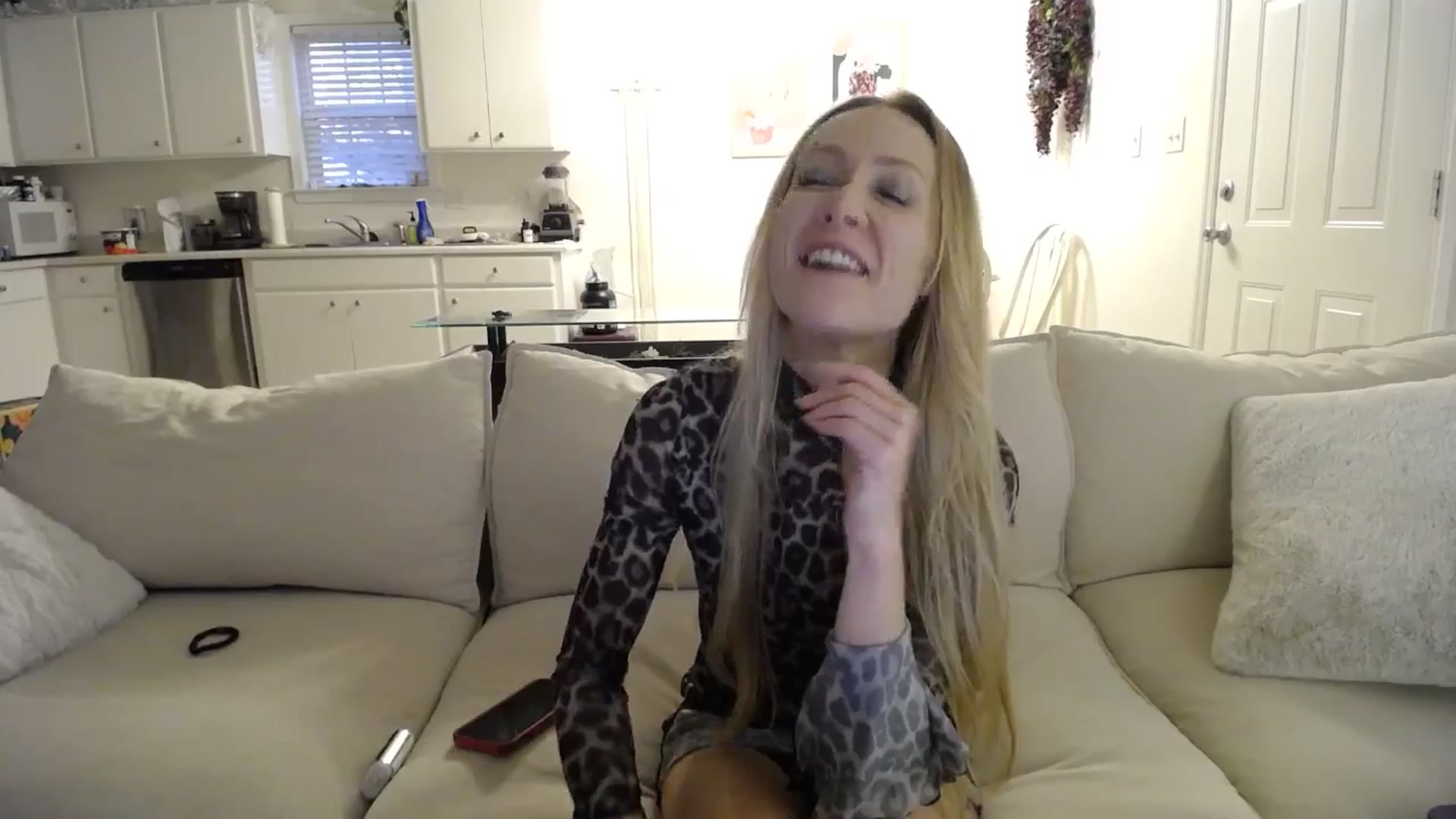 Gallery image thumbnail from MissSadieB's myfreecams stream on, 01/06/2025, 22:30 image 14 of 20