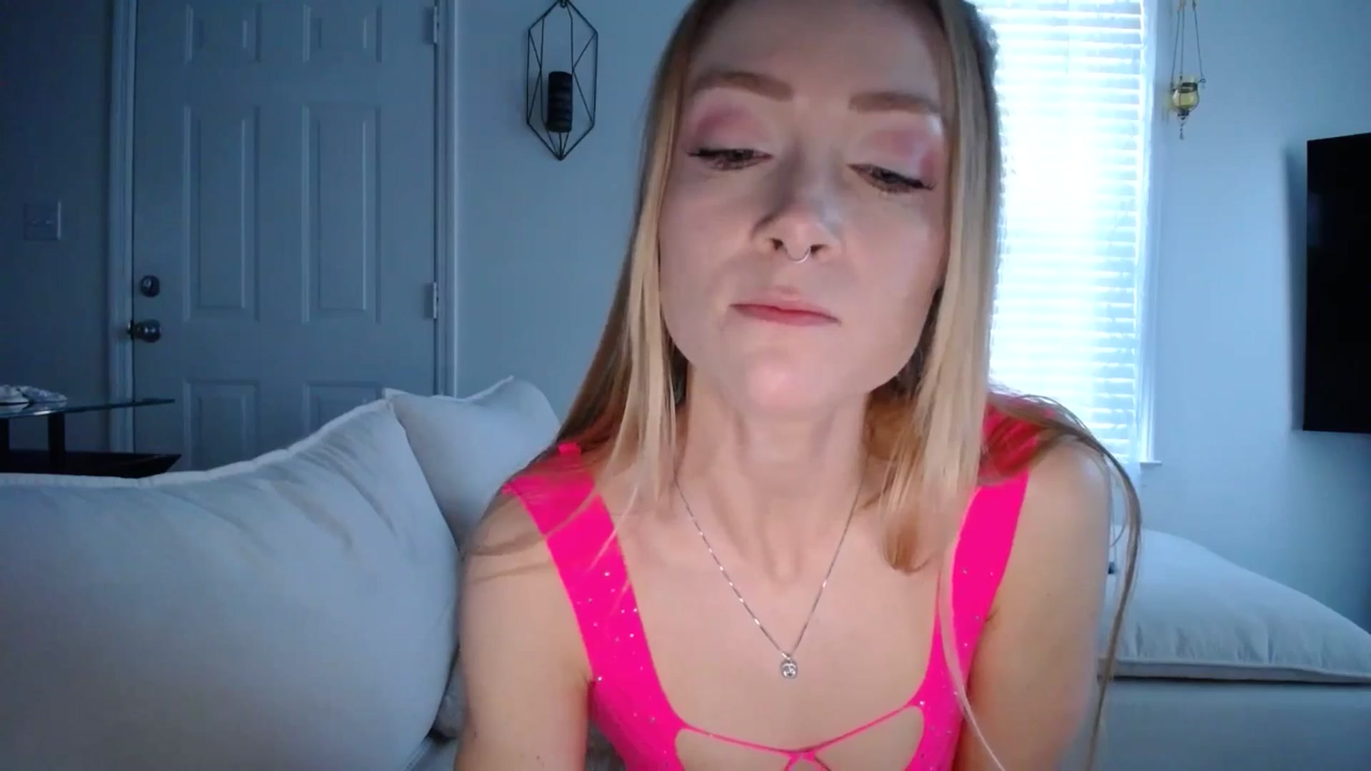 Gallery image thumbnail from MissSadieB's myfreecams stream on, 01/13/2025, 22:09 image 13 of 20