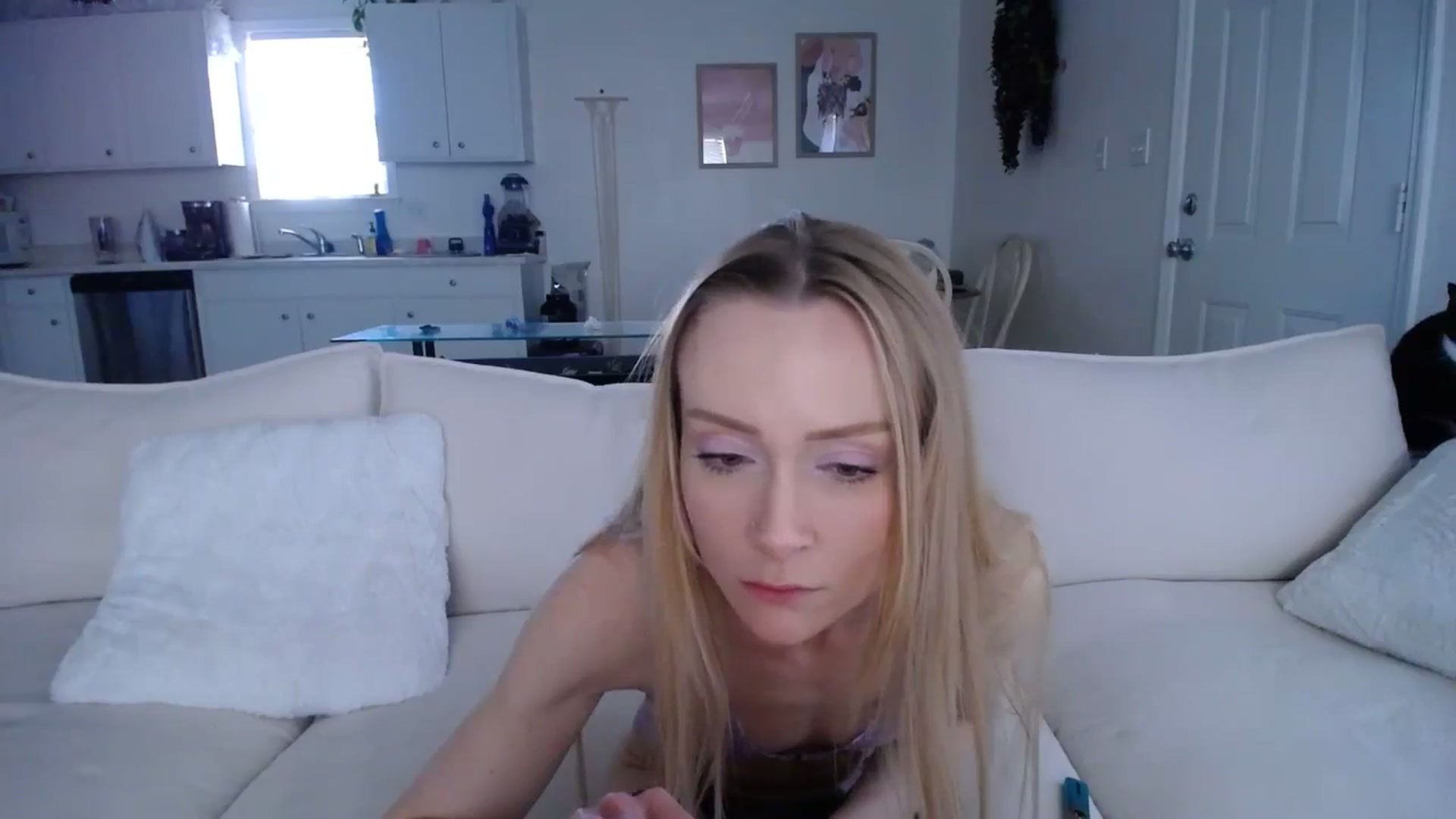 Gallery image thumbnail from MissSadieB's myfreecams stream on, 01/16/2025, 19:52 image 11 of 20