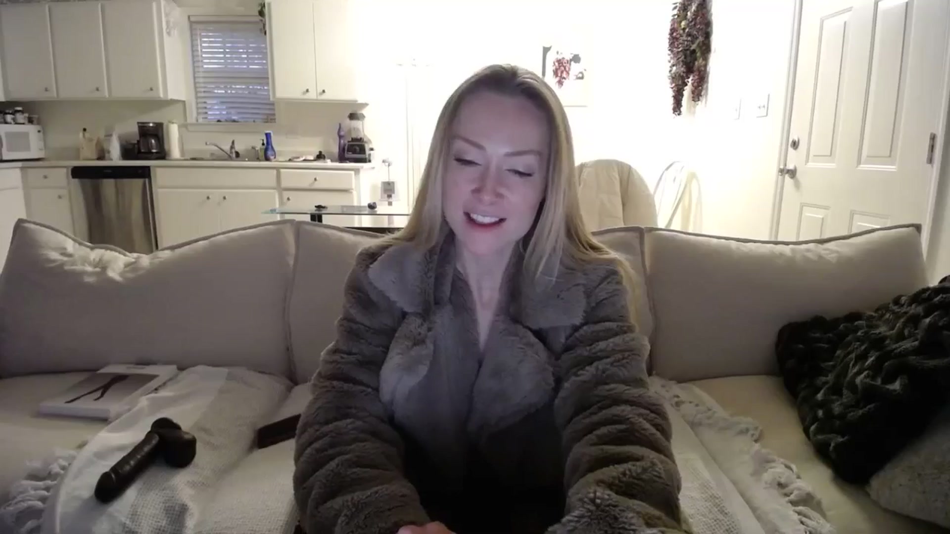 Gallery image thumbnail from MissSadieB's myfreecams stream on, 01/20/2025, 23:13 image 3 of 20