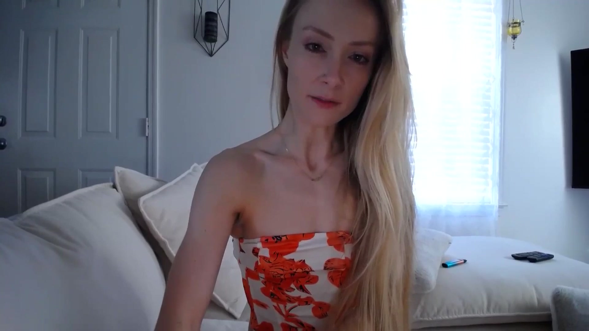Gallery image thumbnail from MissSadieB's myfreecams stream on, 01/22/2025, 19:38 image 6 of 20