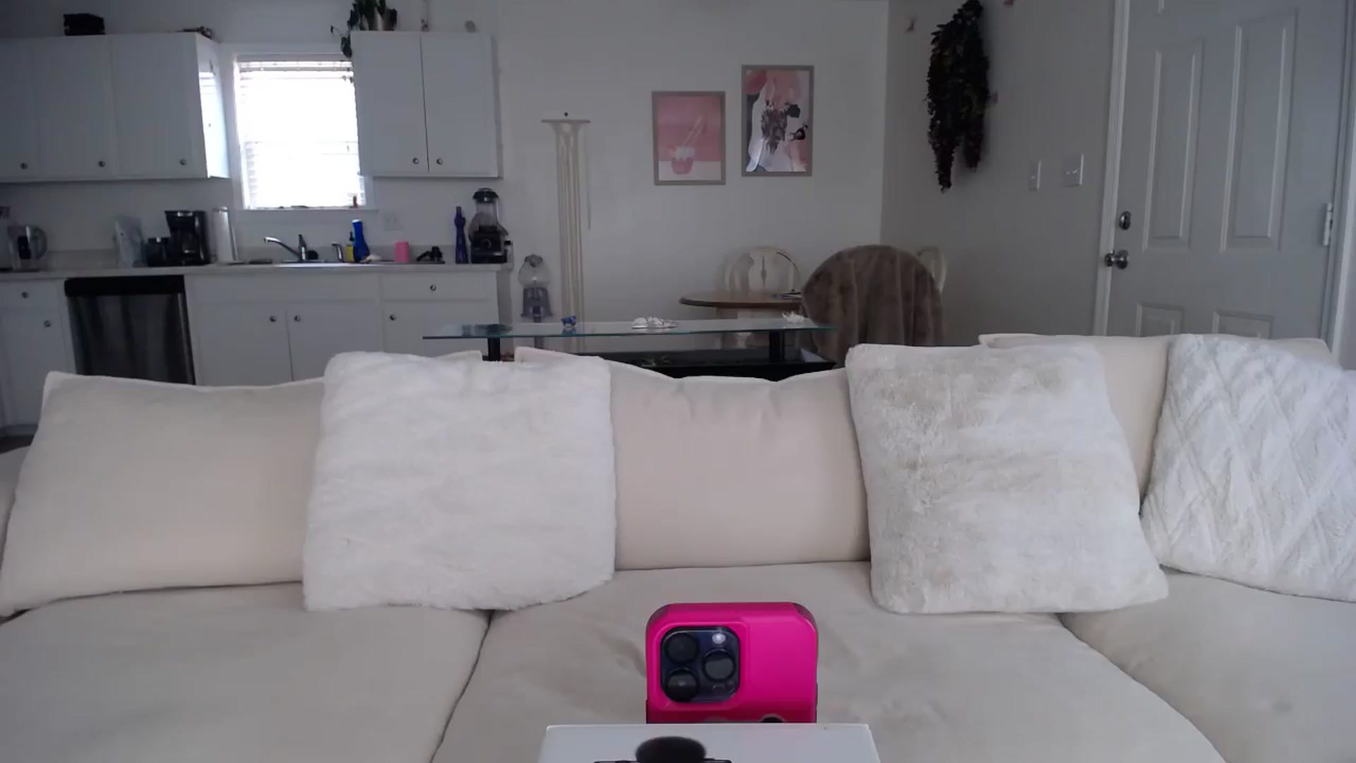 Gallery image thumbnail from MissSadieB's myfreecams stream on, 01/30/2025, 19:32 image 1 of 20