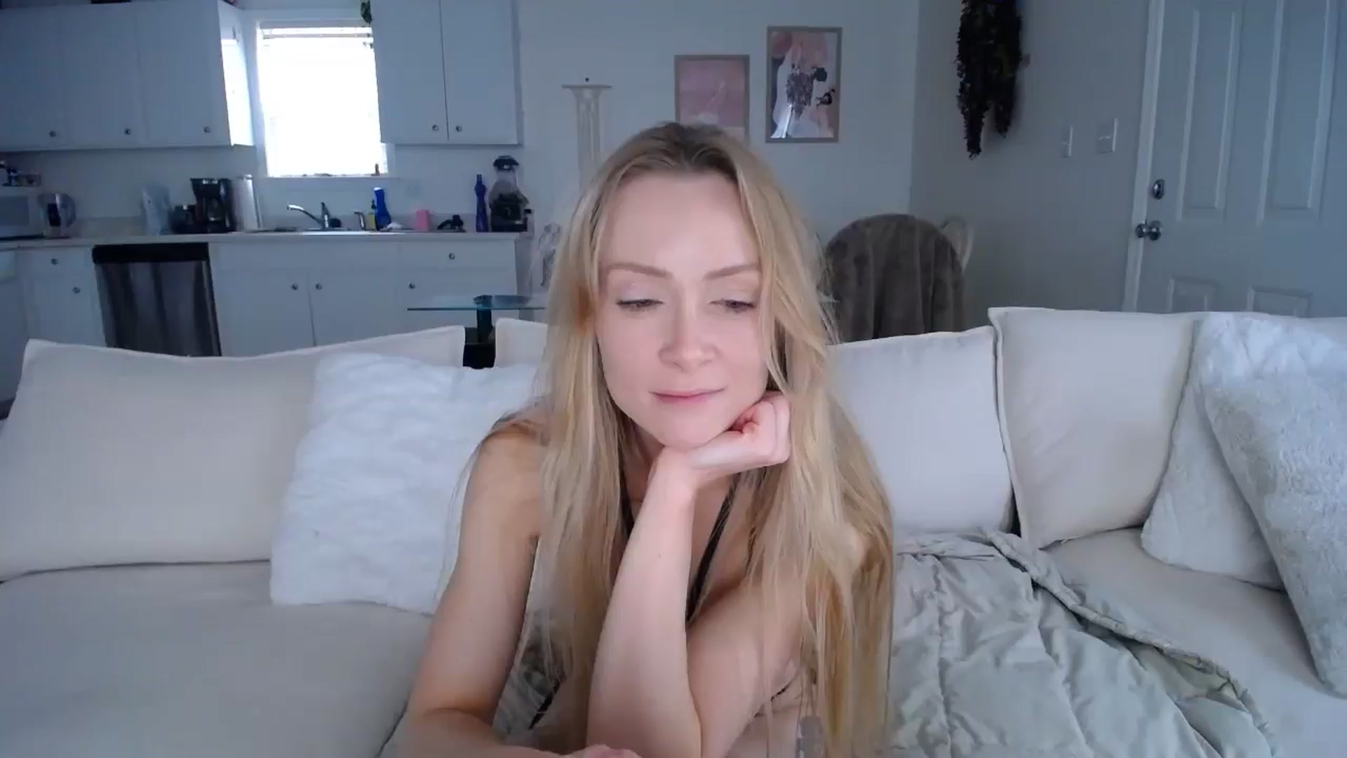 Gallery image thumbnail from MissSadieB's myfreecams stream on, 01/30/2025, 20:25 image 13 of 20