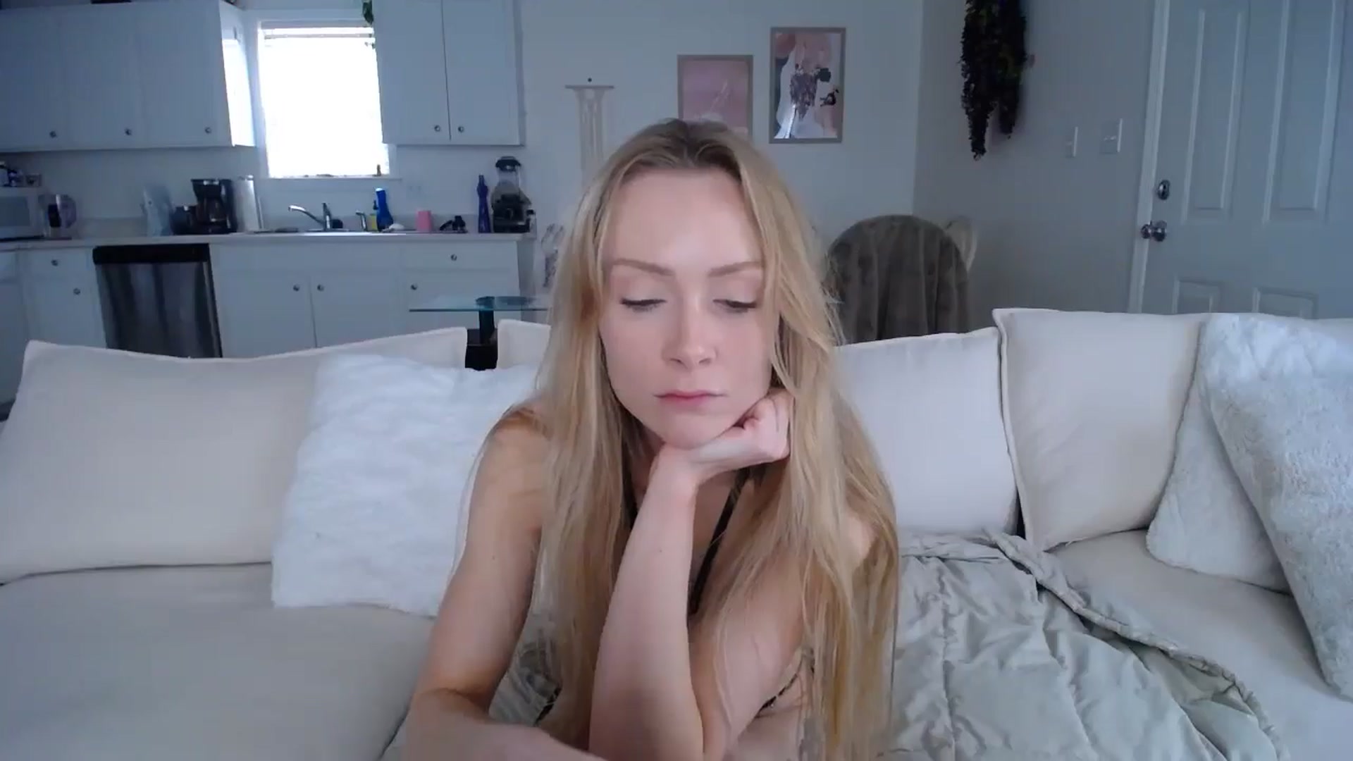 Gallery image thumbnail from MissSadieB's myfreecams stream on, 01/30/2025, 20:25 image 12 of 20