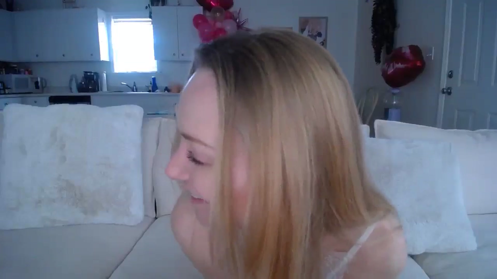 Gallery image thumbnail from MissSadieB's myfreecams stream on, 02/13/2025, 20:26 image 14 of 20