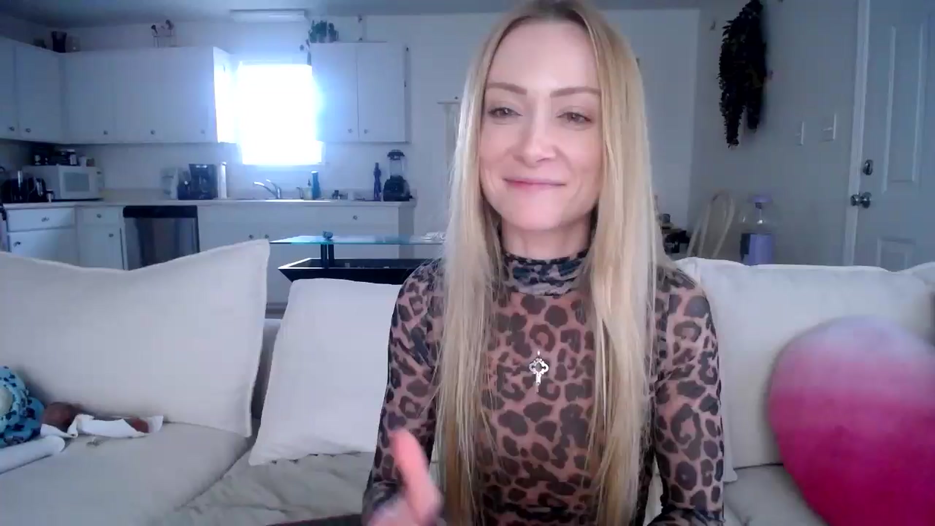Gallery image thumbnail from MissSadieB's myfreecams stream on, 02/18/2025, 20:13 image 19 of 20