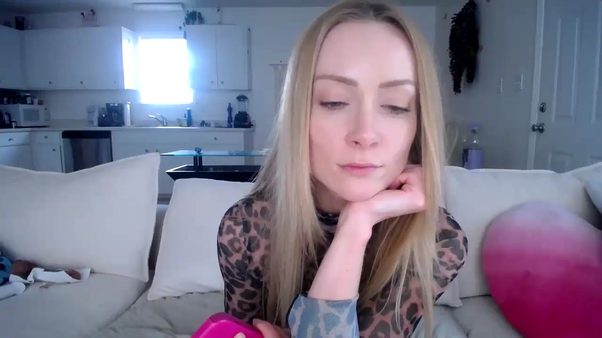 Gallery image thumbnail from MissSadieB's myfreecams stream on, 02/18/2025, 20:13 image 11 of 20
