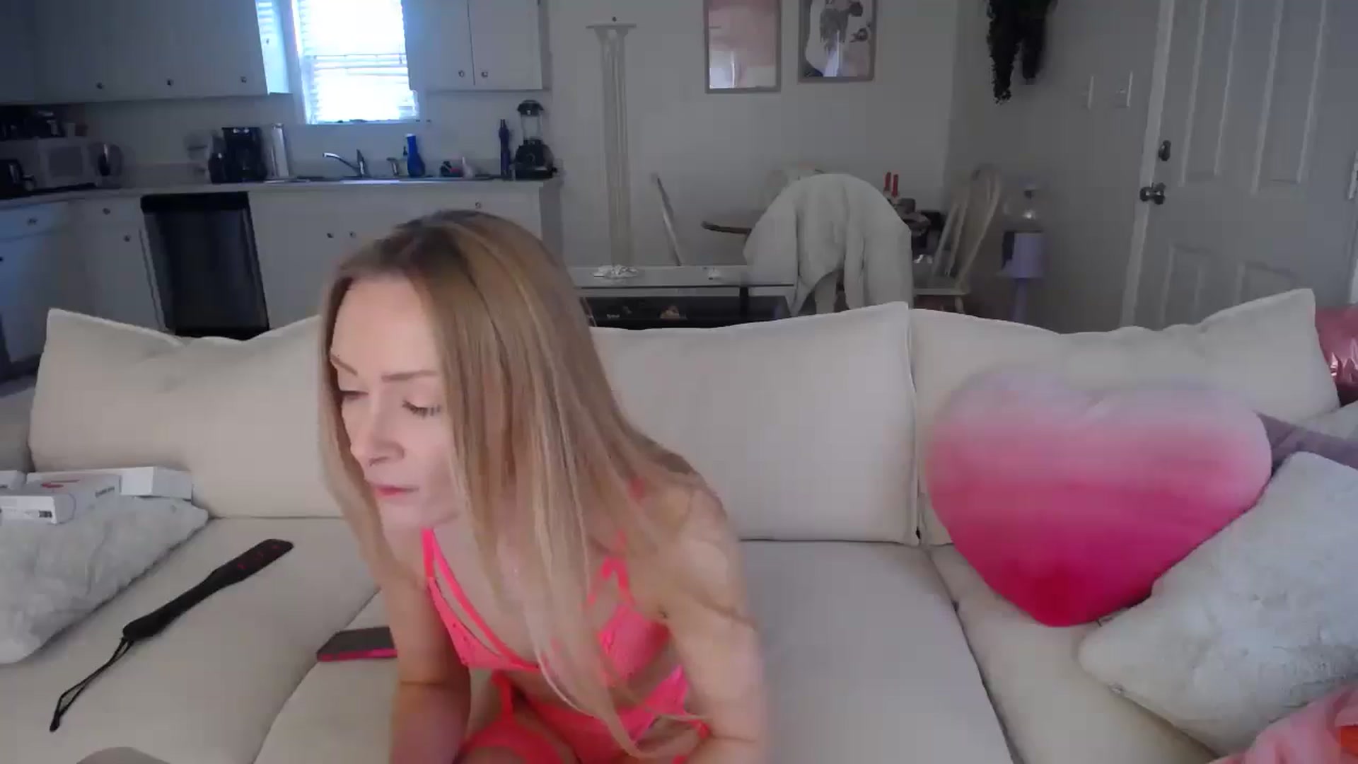 Gallery image thumbnail from MissSadieB's myfreecams stream on, 02/19/2025, 18:22 image 19 of 20