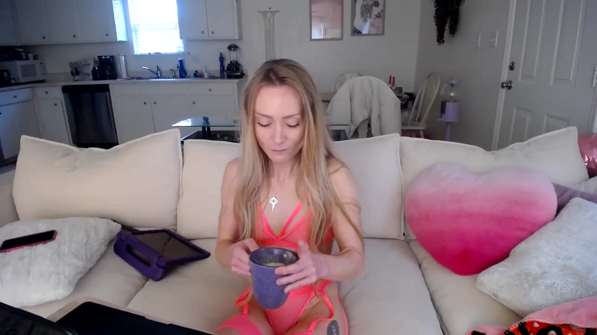 Gallery image thumbnail from MissSadieB's myfreecams stream on, 02/19/2025, 19:55 image 20 of 20