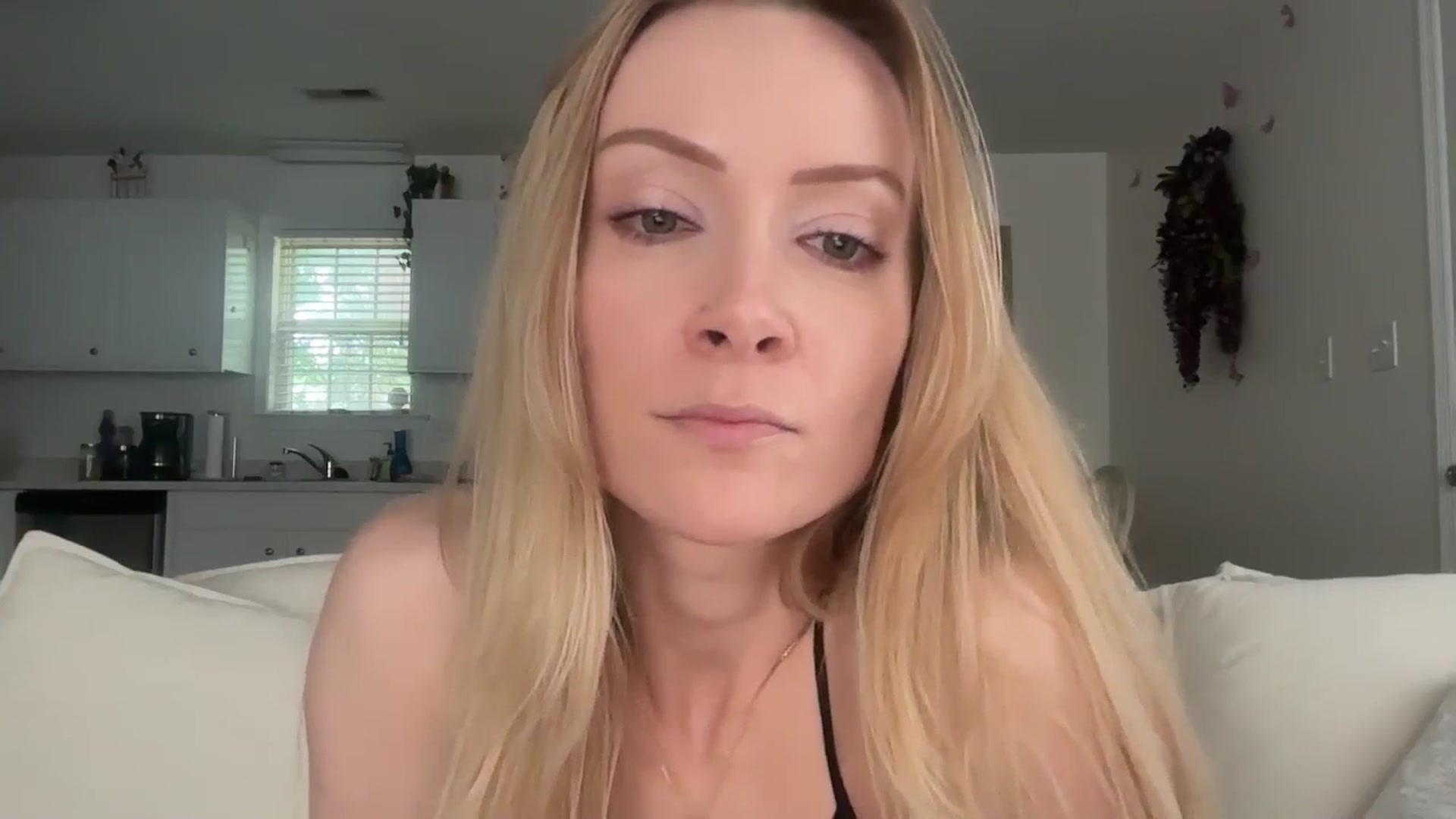 Gallery image thumbnail from MissSadieB's myfreecams stream on, 05/07/2025, 19:56 image 11 of 20