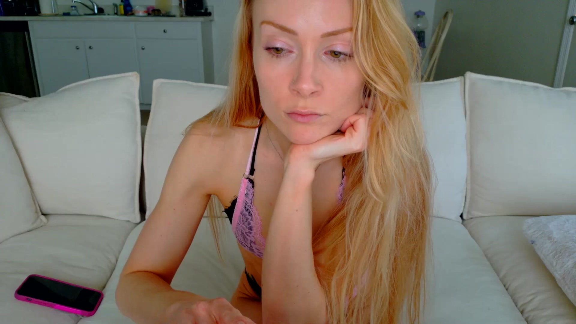 Gallery image thumbnail from MissSadieB's myfreecams stream on, 05/14/2025, 20:11 image 18 of 20