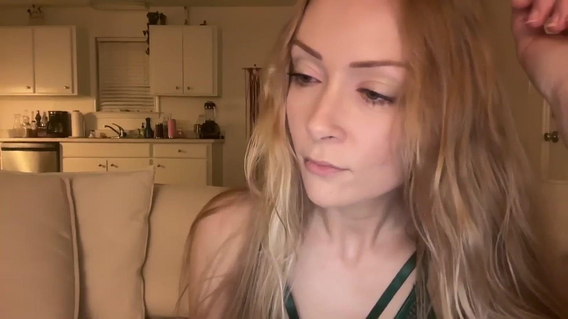 Gallery image thumbnail from MissSadieB's myfreecams stream on, 06/02/2025, 04:02 image 16 of 20