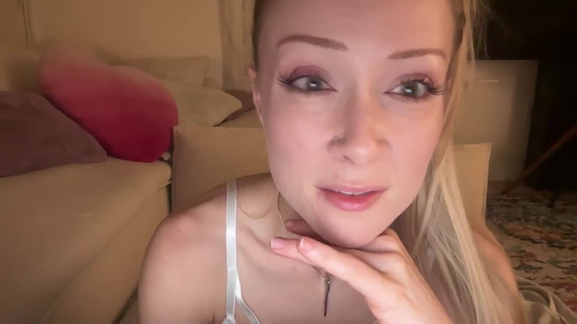 Gallery image thumbnail from MissSadieB's myfreecams stream on, 06/11/2025, 02:54 image 6 of 20