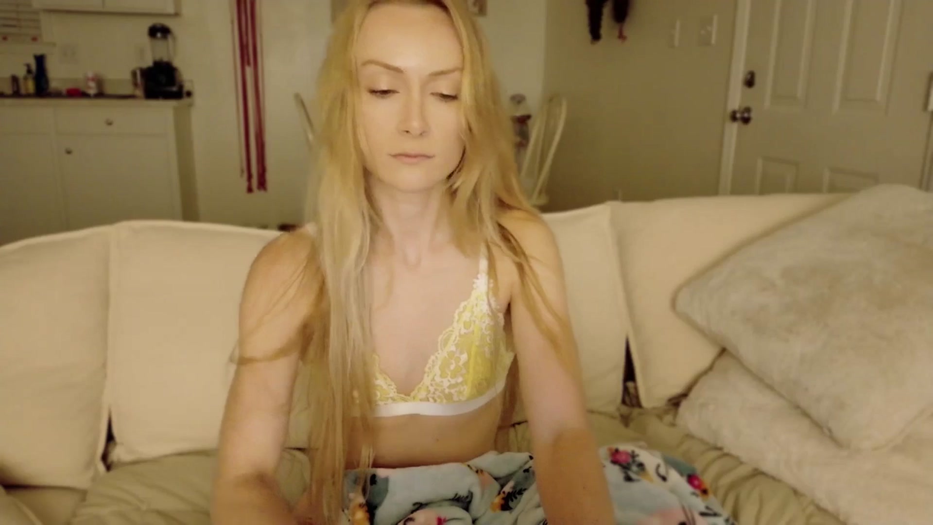 Gallery image thumbnail from MissSadieB's myfreecams stream on, 06/25/2025, 03:08 image 19 of 20