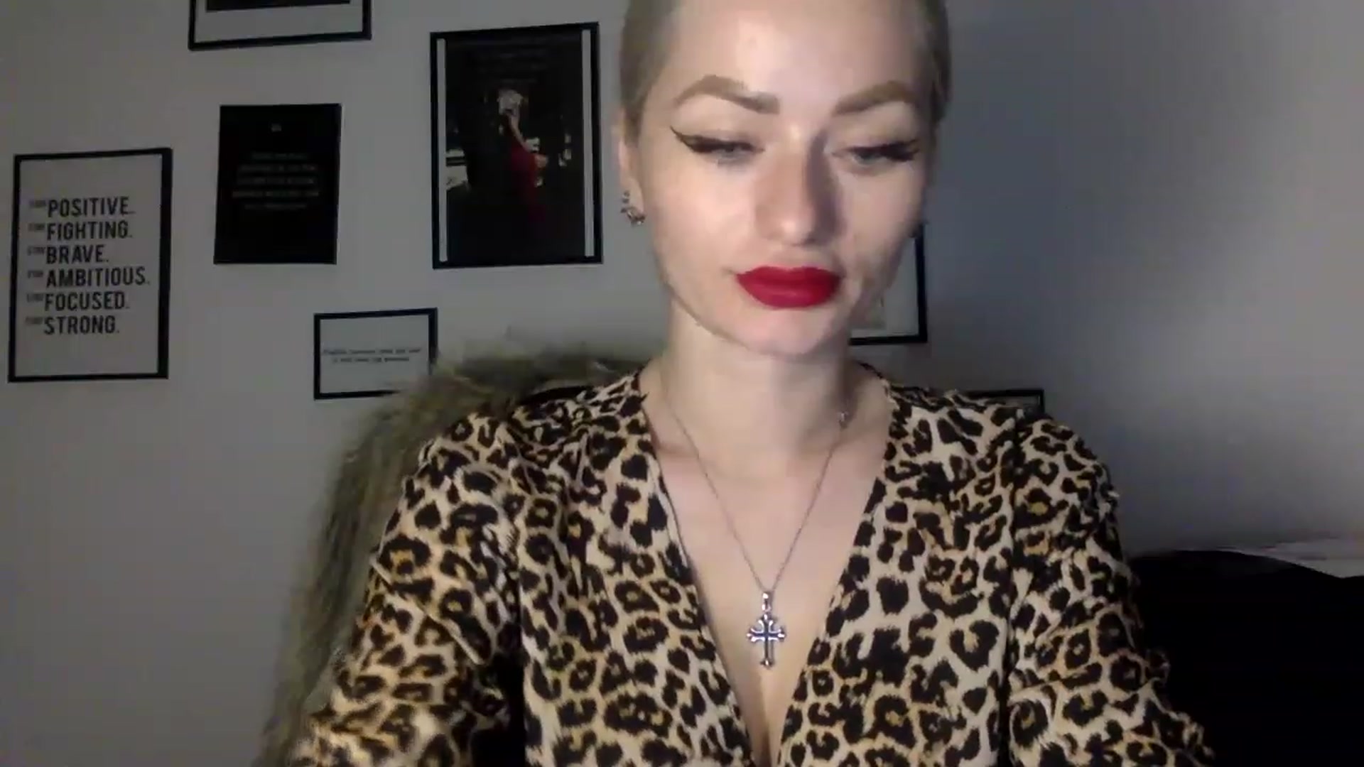 Gallery image thumbnail from MissSarahDom's myfreecams stream on, 01/10/2023, 15:55 image 2 of 20