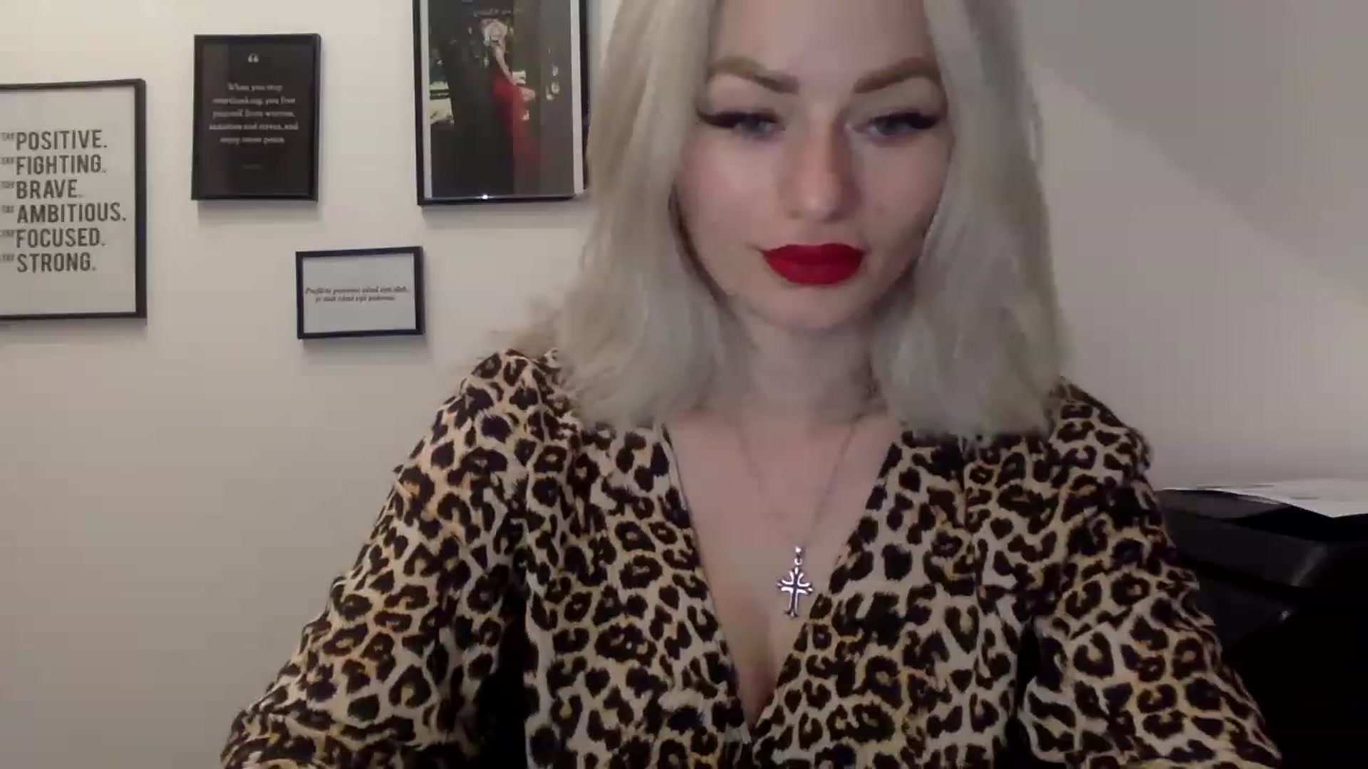Gallery image thumbnail from MissSarahDom's myfreecams stream on, 01/10/2023, 15:55 image 16 of 20