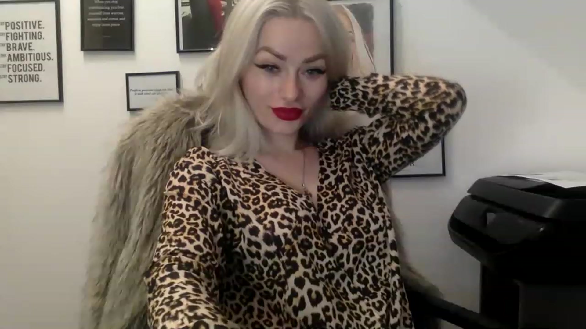 Gallery image thumbnail from MissSarahDom's myfreecams stream on, 01/10/2023, 15:55 image 13 of 20