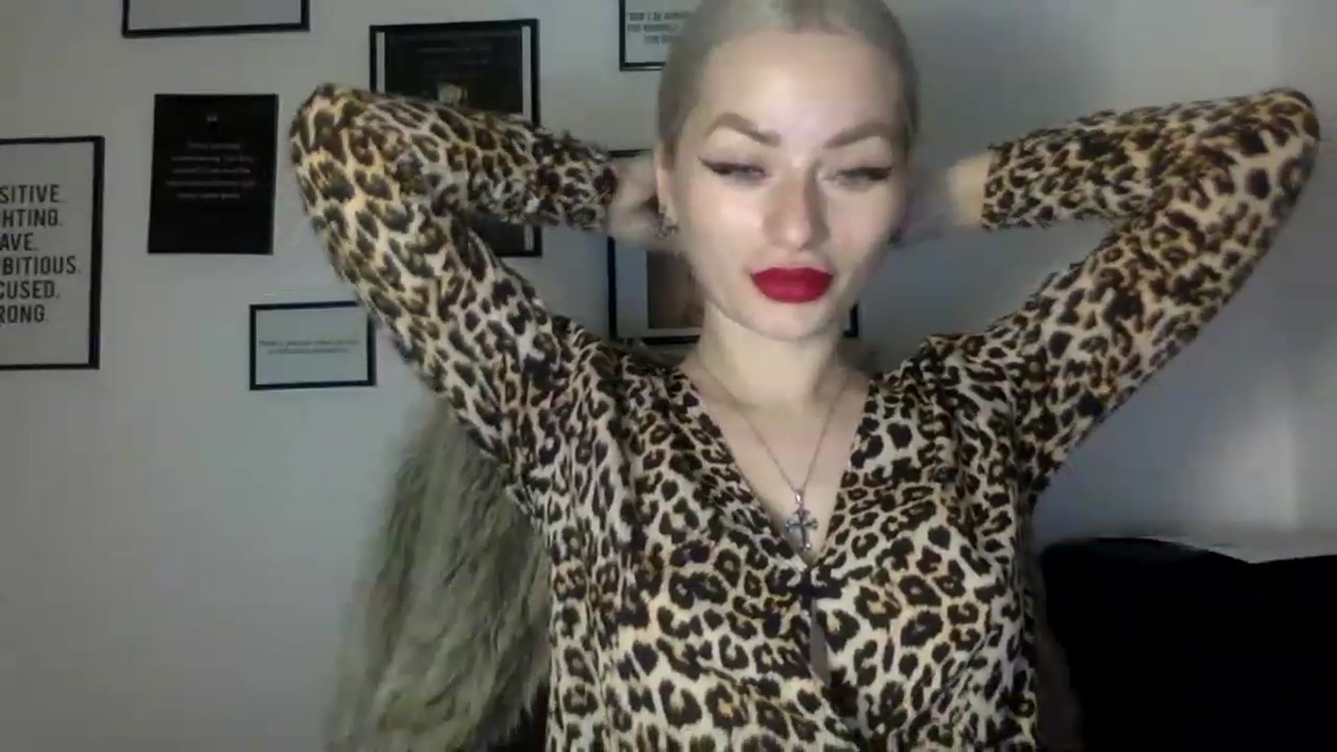 Gallery image thumbnail from MissSarahDom's myfreecams stream on, 01/10/2023, 15:55 image 4 of 20