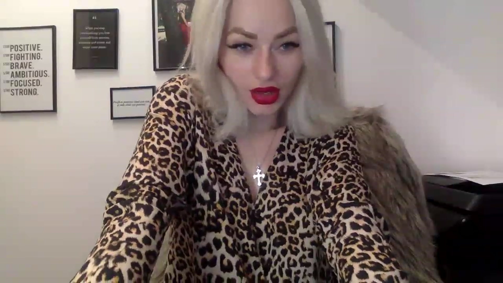 Gallery image thumbnail from MissSarahDom's myfreecams stream on, 01/10/2023, 15:55 image 12 of 20
