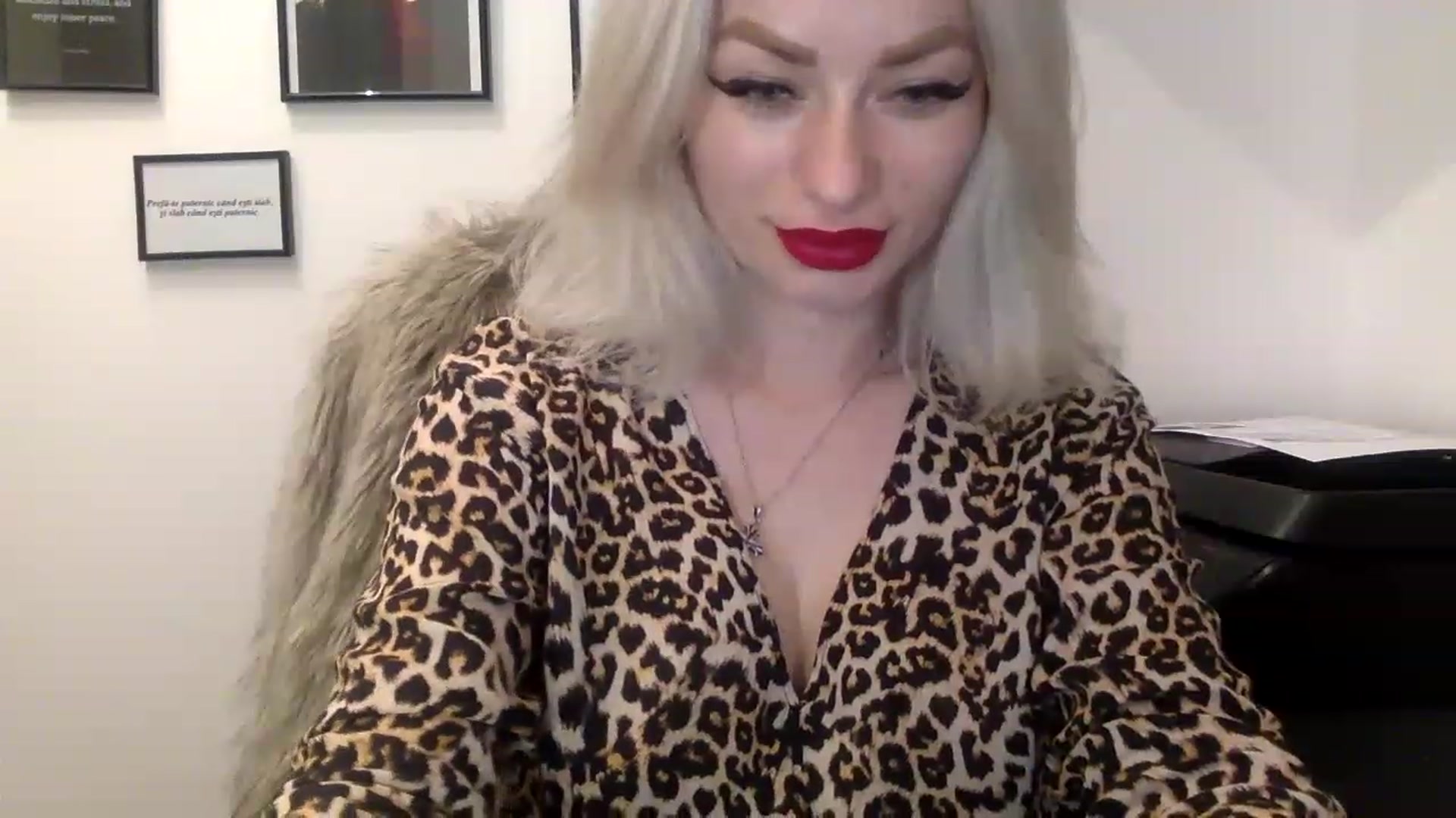 Gallery image thumbnail from MissSarahDom's myfreecams stream on, 01/10/2023, 15:55 image 10 of 20